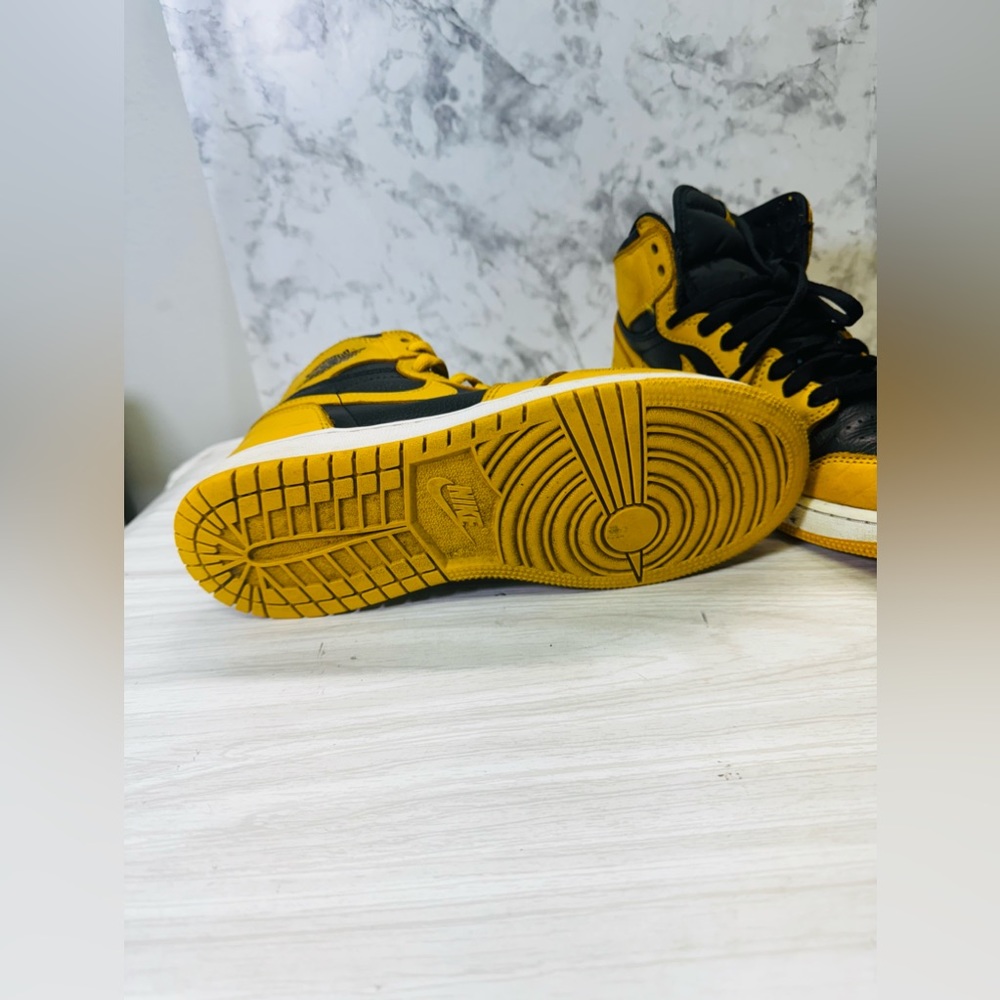 Nike Air Jordan 1 Retro High OG GS Pollen Size 6.5Y Yellow  Black 575441 701 - Picture 4 of 6